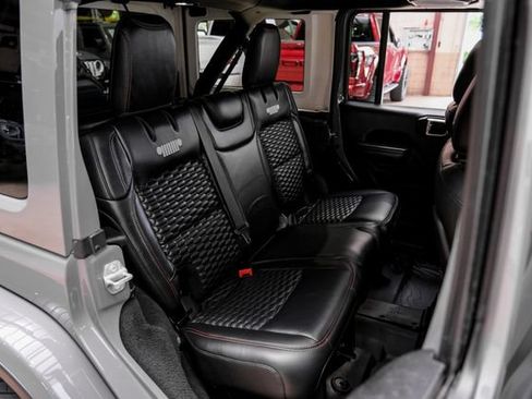 Used 2021 Jeep Wrangler Unlimited Rubicon AWD/4WD image 69