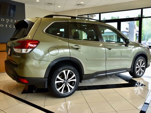 Used 2020 Subaru Forester Limited image 6