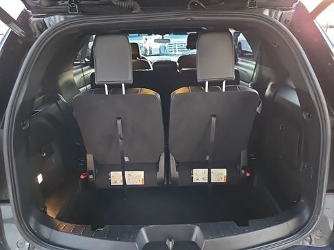Used 2017 Ford Explorer XLT w/ Equipment Group 202A image 51
