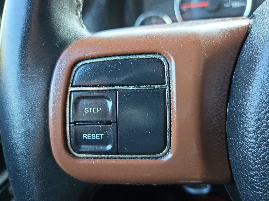 Used 2012 Jeep Wrangler Unlimited Rubicon w/ Max Tow Pkg AWD/4WD image 18