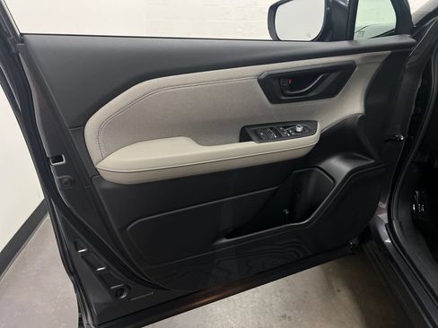 Certified 2026 Subaru Forester Premium AWD/4WD image 13