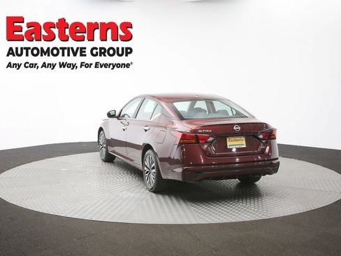 Used 2025 Nissan Altima 2.5 SV AWD/4WD image 61