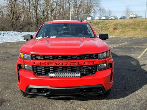 Used 2021 Chevrolet Silverado 1500 Custom w/ LPO, Dark Essentials Package image 4