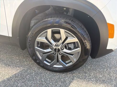 Used 2024 Kia Seltos S image 12