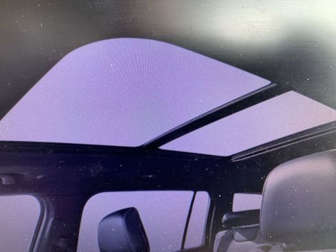 Used 2023 Jeep Grand Cherokee L Overland image 12