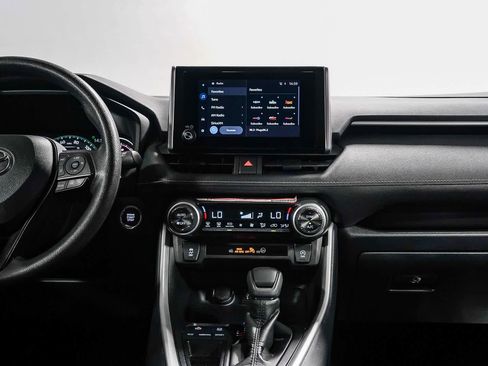 Certified 2025 Toyota RAV4 XLE FWD image 14