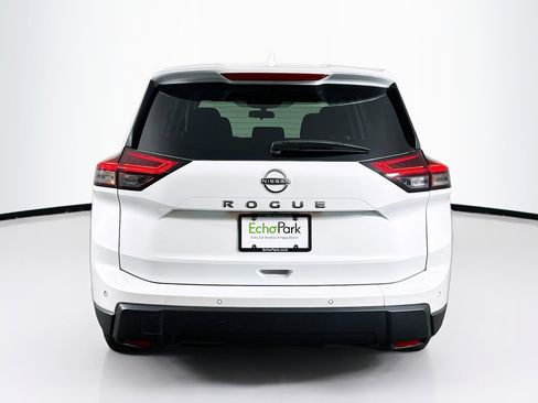 Used 2025 Nissan Rogue SV image 7
