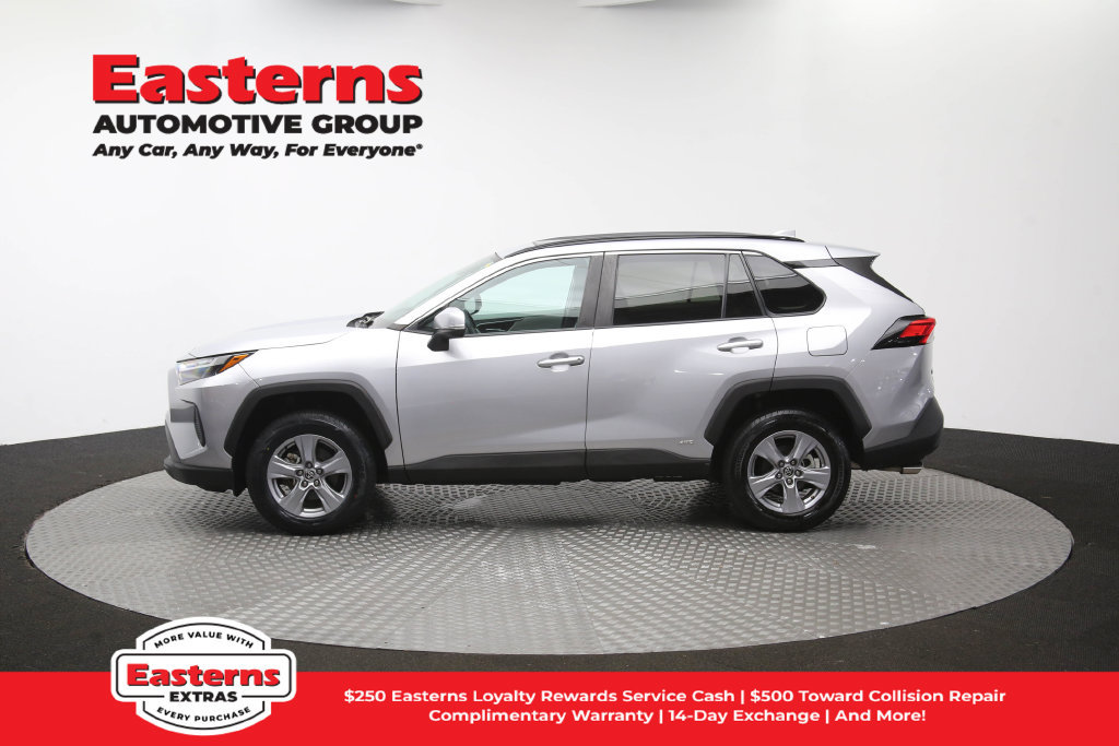 Used 2022 Toyota RAV4 XLE w/ Convenience Package AWD/4WD image 61