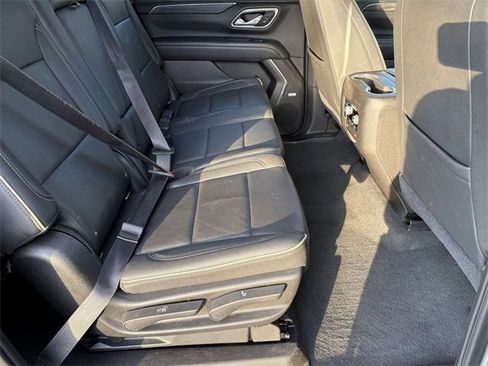 Used 2021 GMC Yukon XL SLT image 26