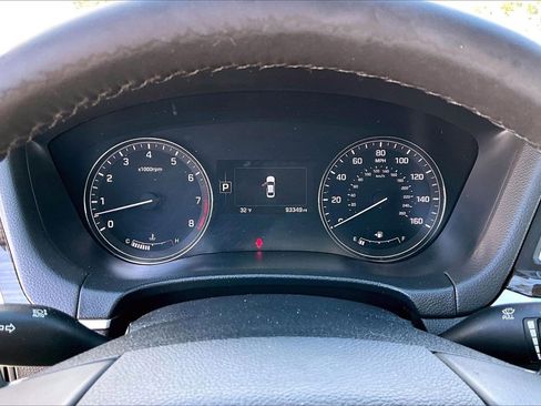 Used 2017 Genesis G80 3.8 image 10