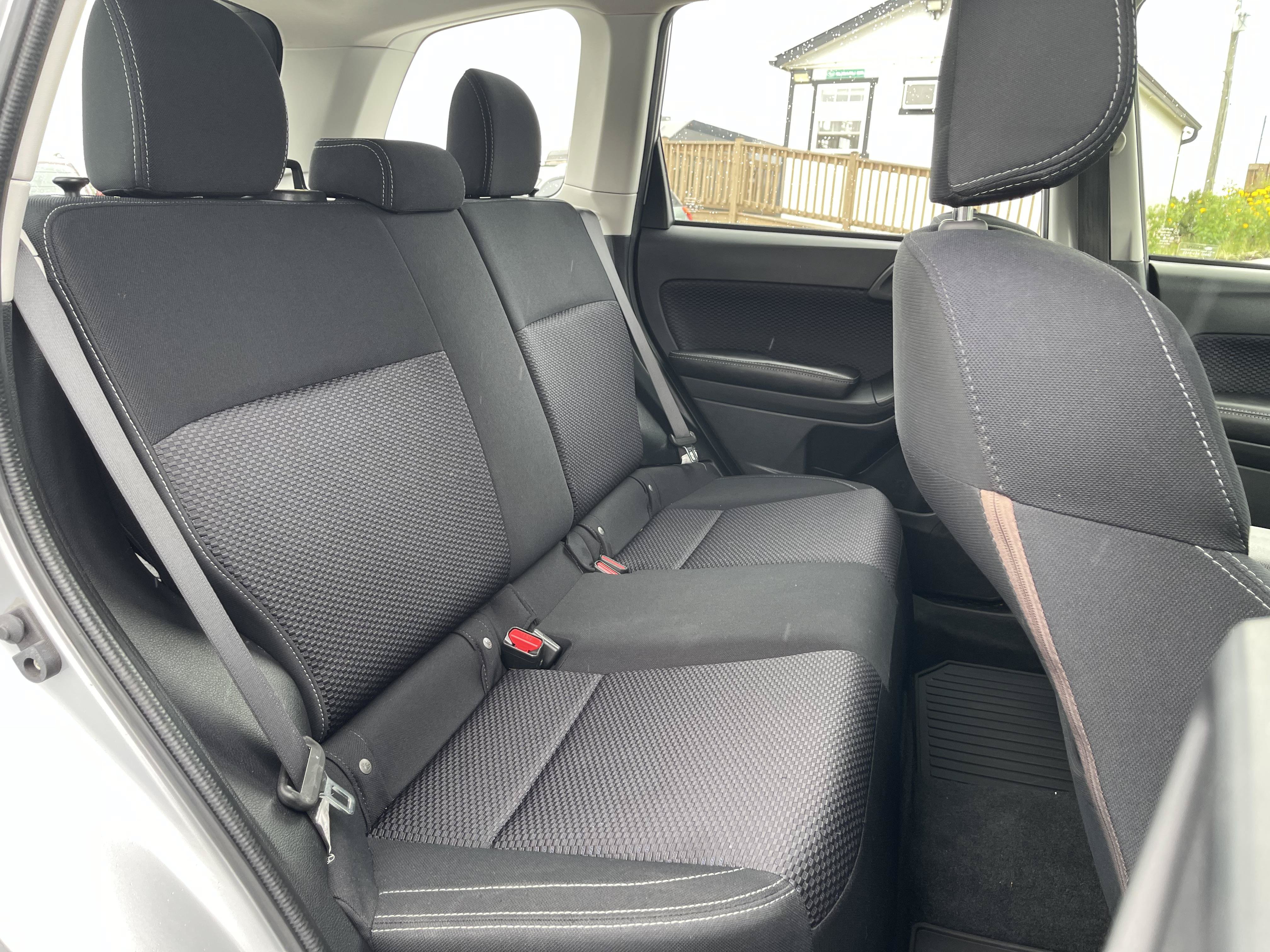 Used 2018 Subaru Forester 2.5i AWD/4WD image 12