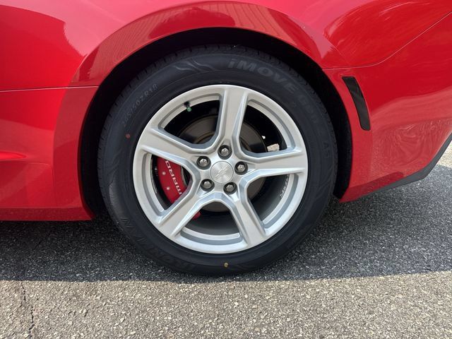 Used 2016 Chevrolet Camaro LT RWD image 32