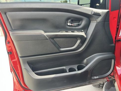 Used 2023 Nissan Titan PRO-4X w/ Pro-4x Convenience Package image 10