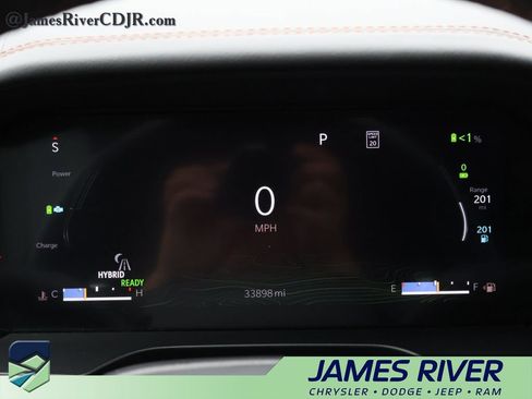 Used 2022 Jeep Grand Cherokee Summit w/ Advanced Protech Group IV AWD/4WD image 29