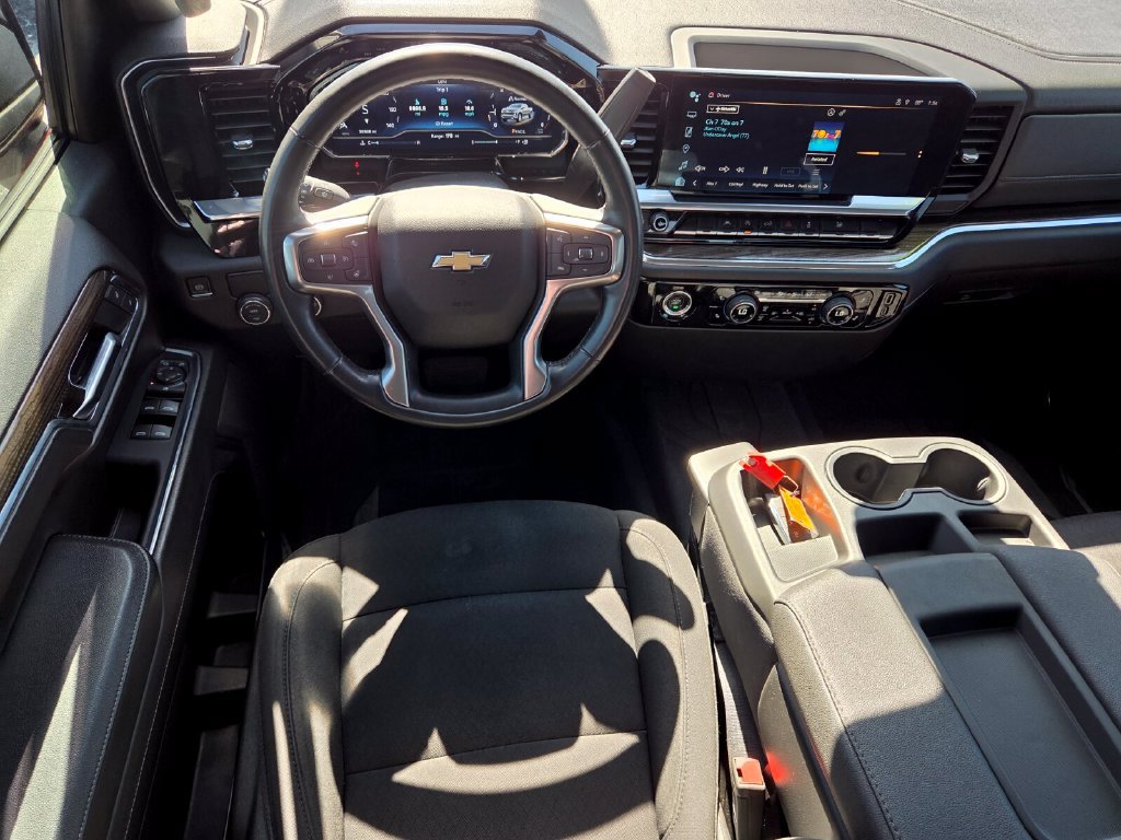 Used 2023 Chevrolet Silverado 1500 LT w/ Protection Package RWD image 8