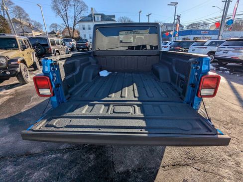 New 2026 Jeep Gladiator Sport image 20