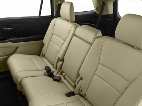 Used 2016 Honda Pilot Touring image 13