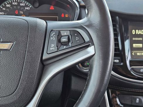 Used 2017 Chevrolet Trax Premier w/ Driver Confidence II Package image 28