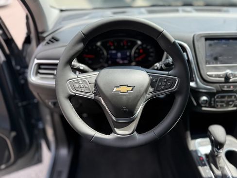 Used 2023 Chevrolet Equinox LT AWD/4WD image 6