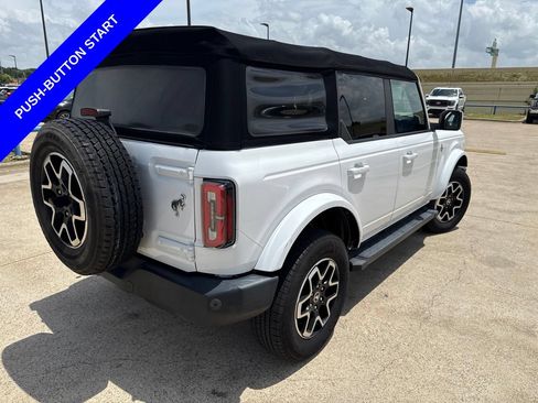 Used 2022 Ford Bronco Outer Banks AWD/4WD image 12