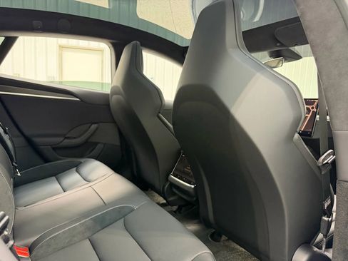 Used 2024 Tesla Model S Plaid image 18