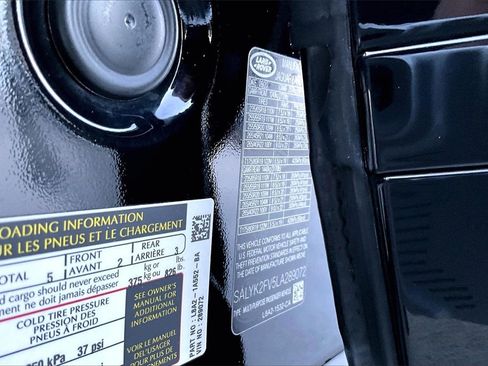 Used 2020 Land Rover Range Rover Velar R-Dynamic S image 17