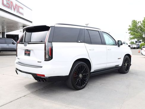 Used 2023 Cadillac Escalade V AWD/4WD image 6