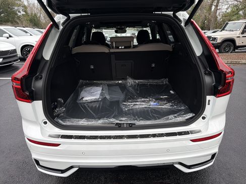 Used 2026 Volvo XC60 B5 Plus w/ Protection Package Premier AWD/4WD image 34