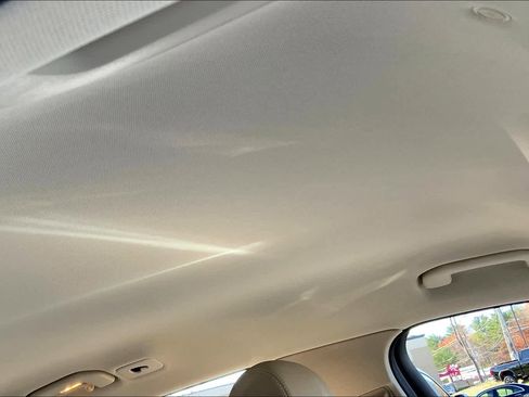 Used 2022 Mercedes-Benz GLC 300 4MATIC image 14