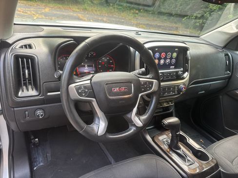 Used 2016 GMC Canyon SLE w/ SLE Convenience Package image 19