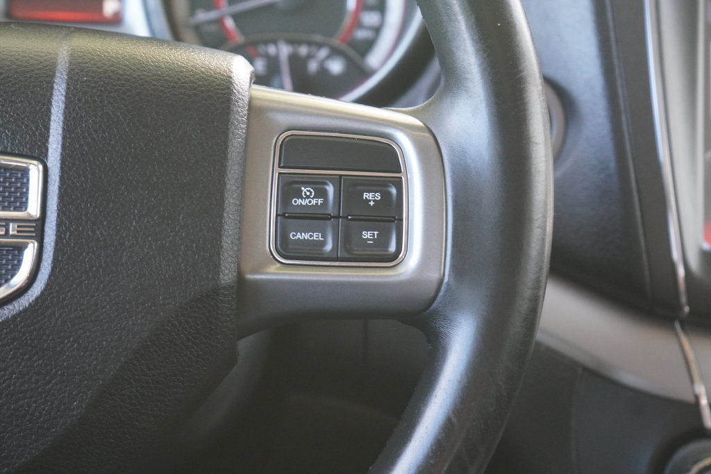 Used 2015 Dodge Journey Crossroad w/ Flexible Seating Group FWD image 15