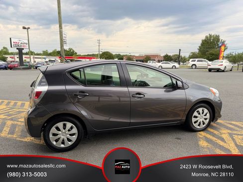 Used 2013 Toyota Prius C One FWD image 2