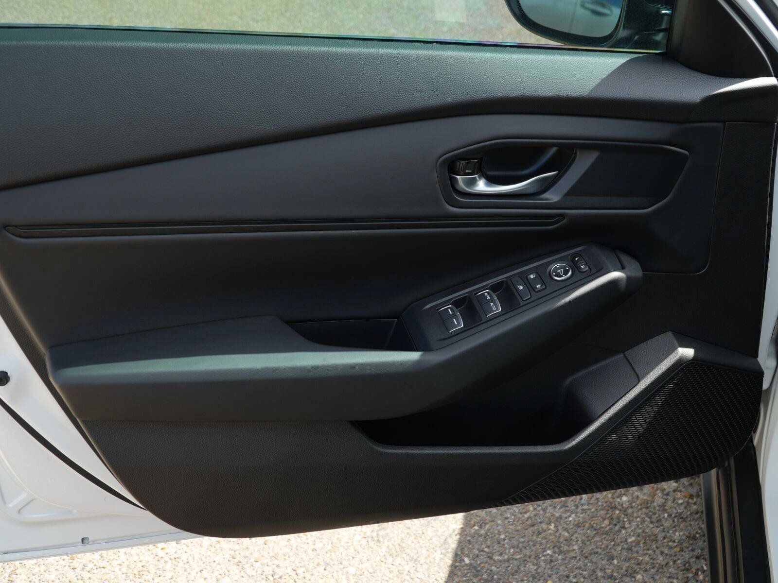 Used 2025 Honda Accord SE image 4