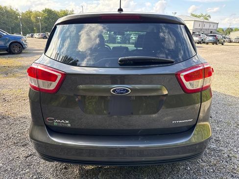Used 2017 Ford C-MAX Energi Titanium w/ Equipment Group 501A FWD image 6