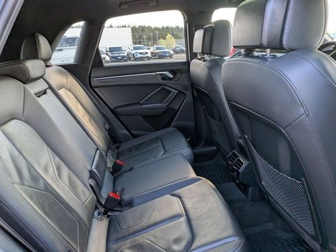 Used 2021 Audi Q3 2.0T Premium Plus w/ Premium Plus Package image 28