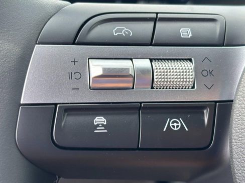 New 2025 Hyundai Sonata Limited FWD image 12