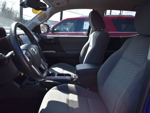 Used 2022 Toyota Tacoma SR5 w/ Black Out Package (TMS) image 14