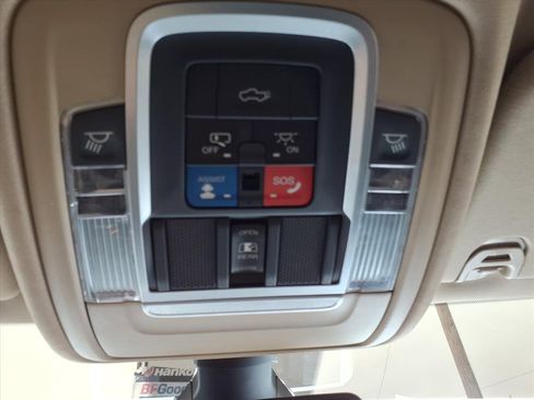 Used 2019 RAM 1500 Laramie image 34