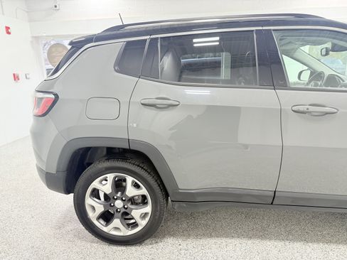 Used 2019 Jeep Compass Limited w/ Safety & Security Group image 9