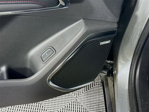 New 2026 Chevrolet Traverse RS image 14