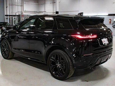 Used 2023 Land Rover Range Rover Evoque R-Dynamic S image 4