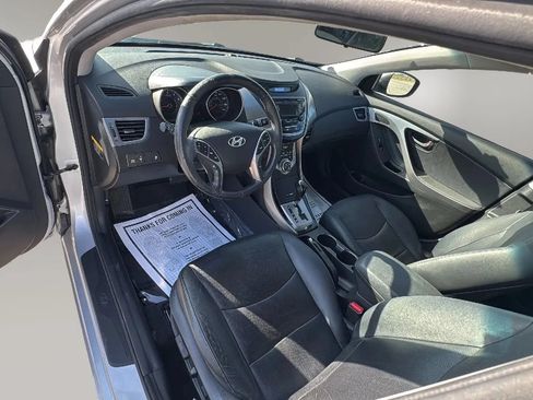 Used 2013 Hyundai Elantra Limited FWD image 11