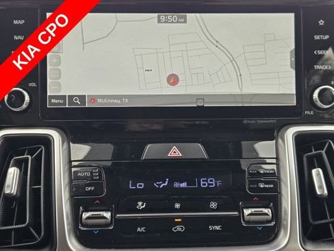 Certified 2023 Kia Sorento EX w/ Panoramic Sunroof Package FWD image 16