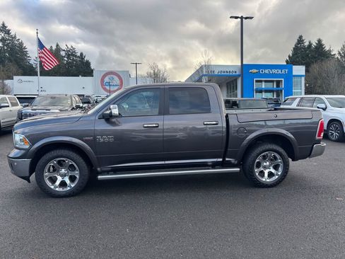 Used 2017 RAM 1500 Laramie w/ Convenience Group image 8