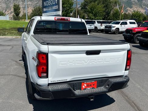 Used 2024 Chevrolet Colorado Z71 w/ Z71 Convenience Package 2 AWD/4WD image 11
