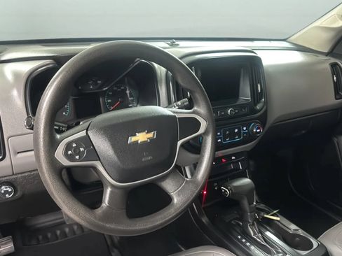 Used 2019 Chevrolet Colorado W/T w/ WT Convenience Package RWD image 10