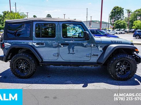 Used 2025 Jeep Wrangler Unlimited Sport AWD/4WD image 9