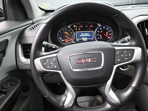 Used 2022 GMC Terrain SLT FWD image 8