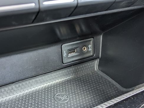 Used 2019 Volkswagen Beetle 2.0T S FWD image 29