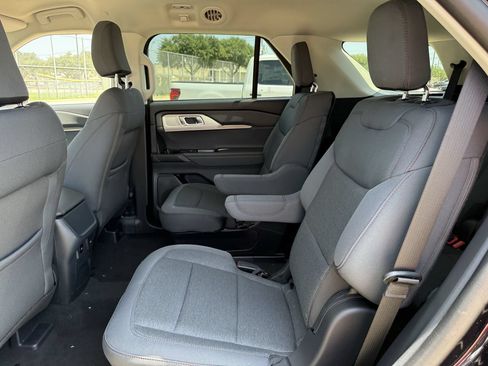 New 2026 Ford Explorer Active RWD image 19